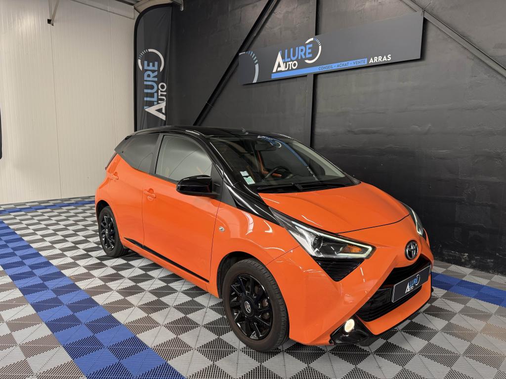 TOYOTA AYGO 1.0 VVT-i  72 CH - APPLE CARPLAY - CAMERA DE RECUL - 1 ERE MAIN