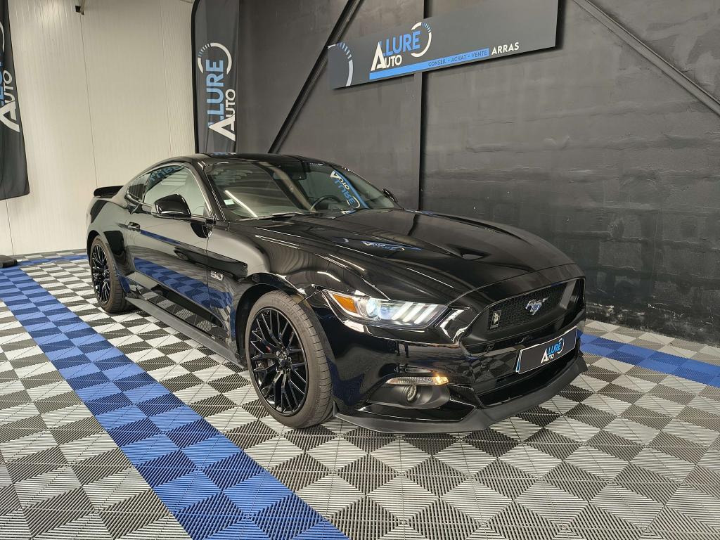 FORD MUSTANG