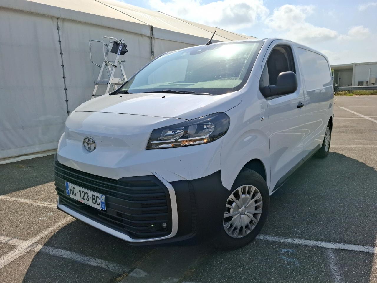 TOYOTA PROACE