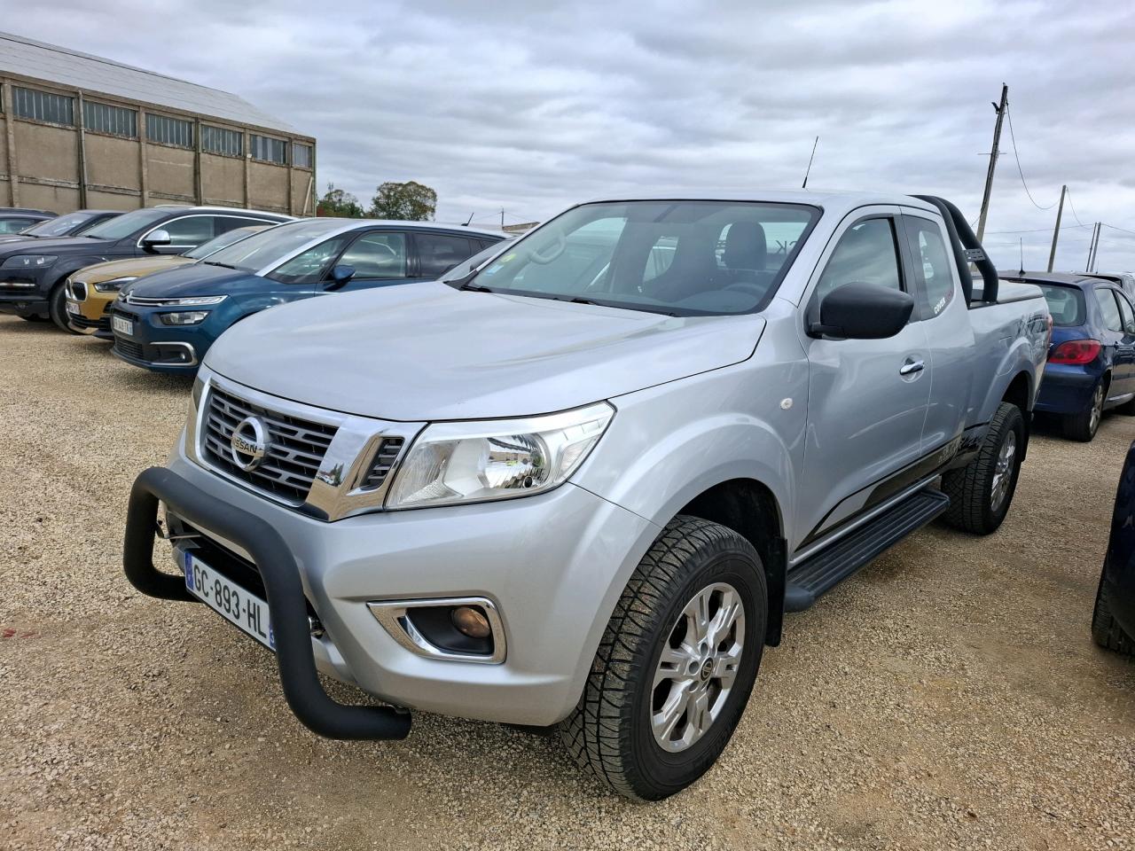 NISSAN NAVARA II KING-CAB 2.3 DCI 160 ch 4WD ACENTA + ATTELAGE
