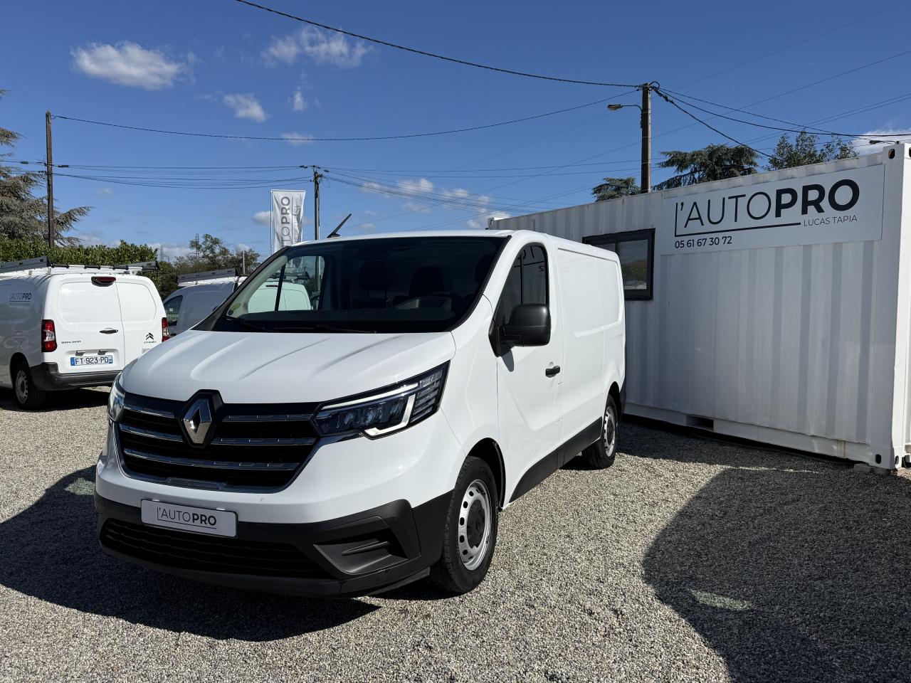 RENAULT TRAFIC