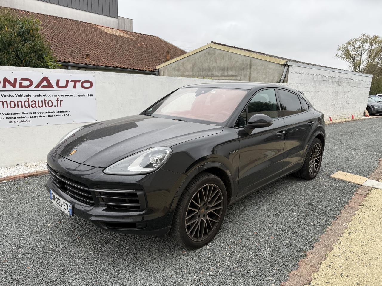 PORSCHE CAYENNE