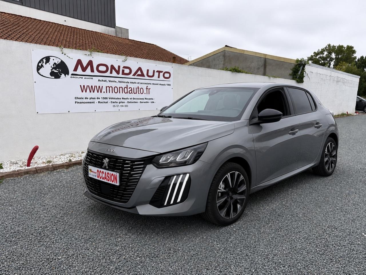PEUGEOT 208