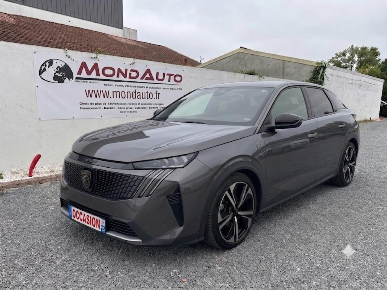 PEUGEOT 3008