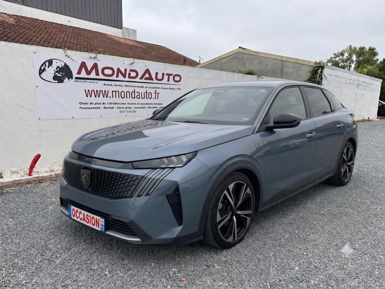 PEUGEOT 5008