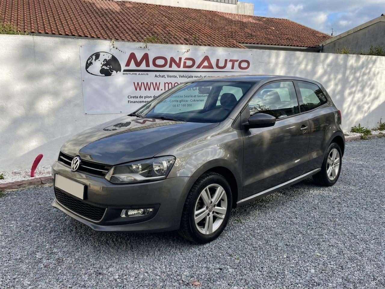 VOLKSWAGEN POLO