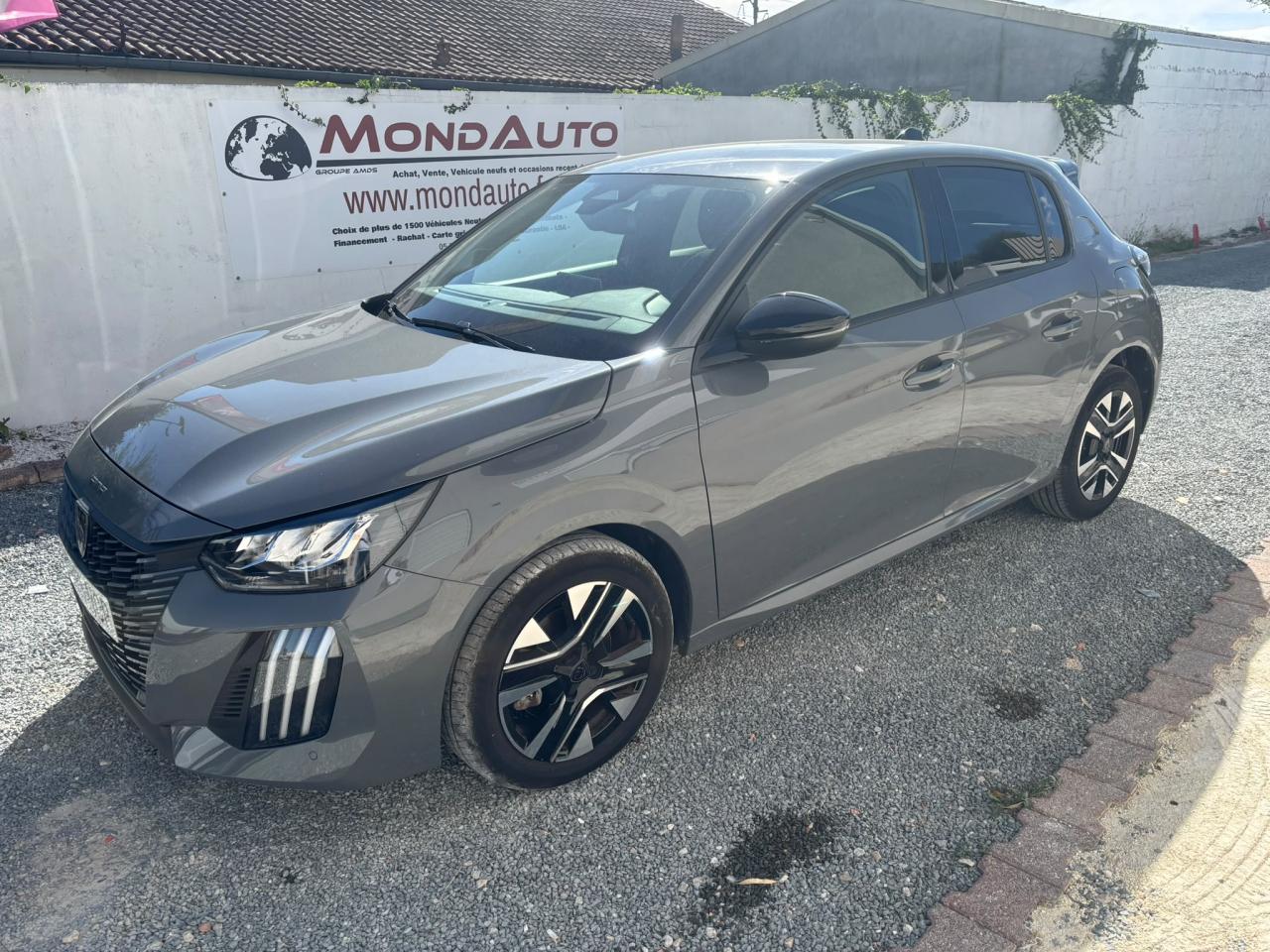 PEUGEOT 208