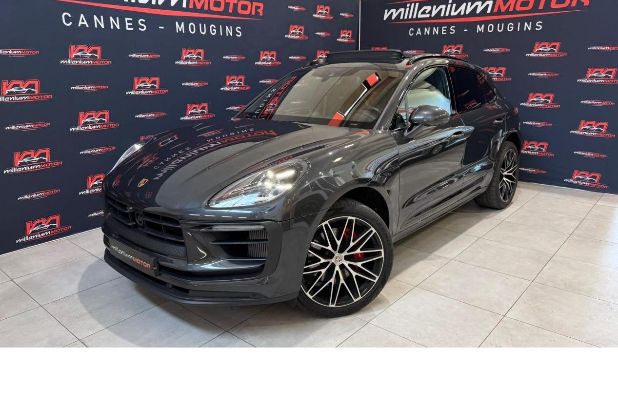 PORSCHE MACAN