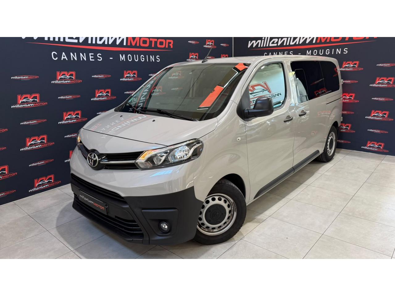 TOYOTA PROACE Verso 1.5 120CH  D-4D - 9 PLACES  Medium Dynamic - GARANTIE 6 MOIS