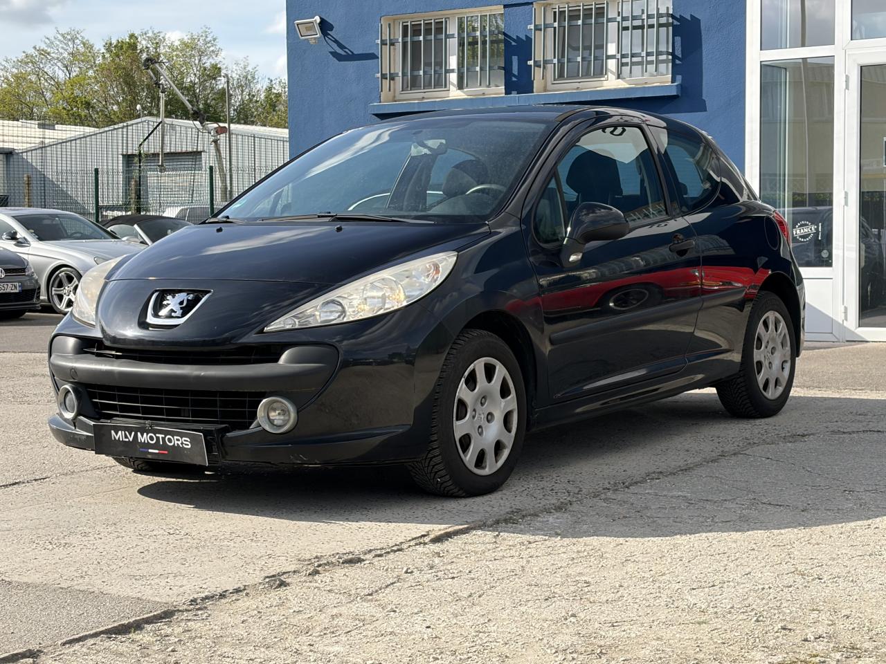 PEUGEOT 207