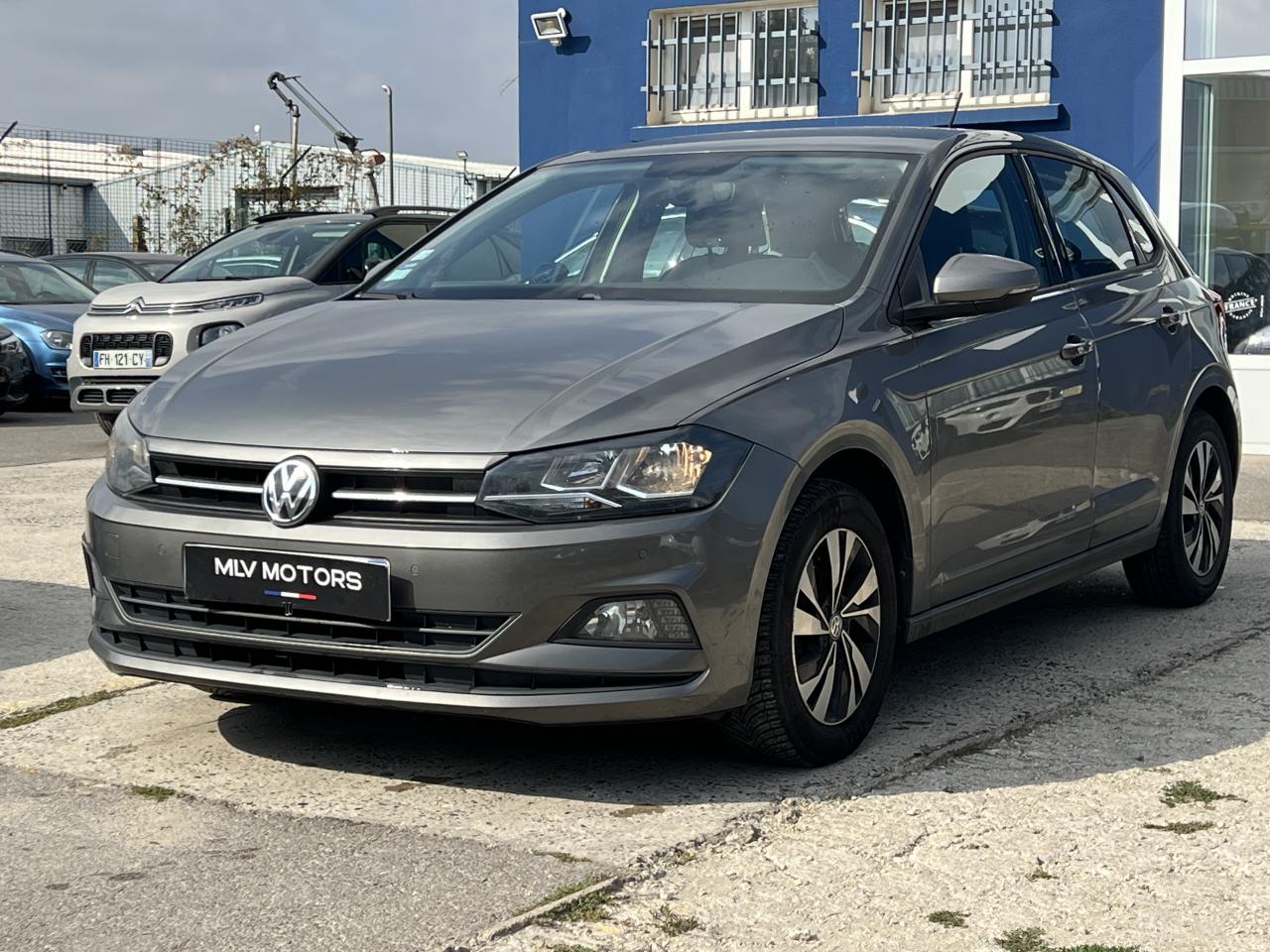 VOLKSWAGEN POLO