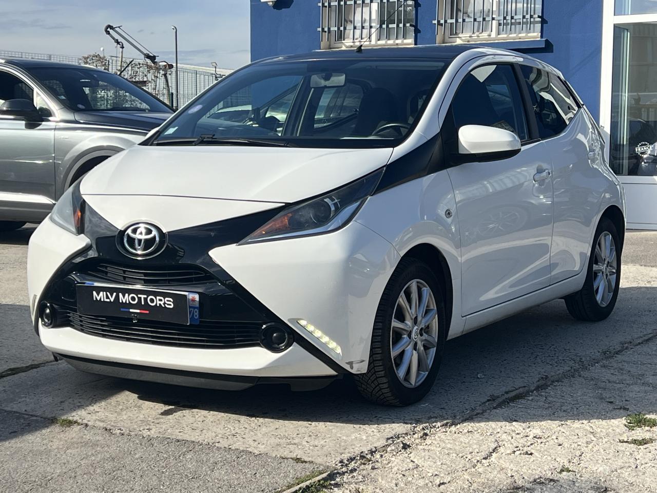 TOYOTA AYGO 1.0 VVT-i  x-play