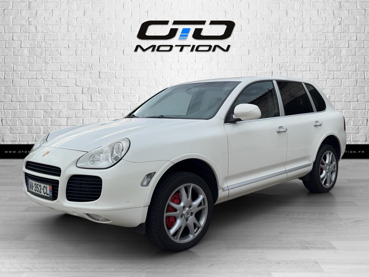 PORSCHE CAYENNE