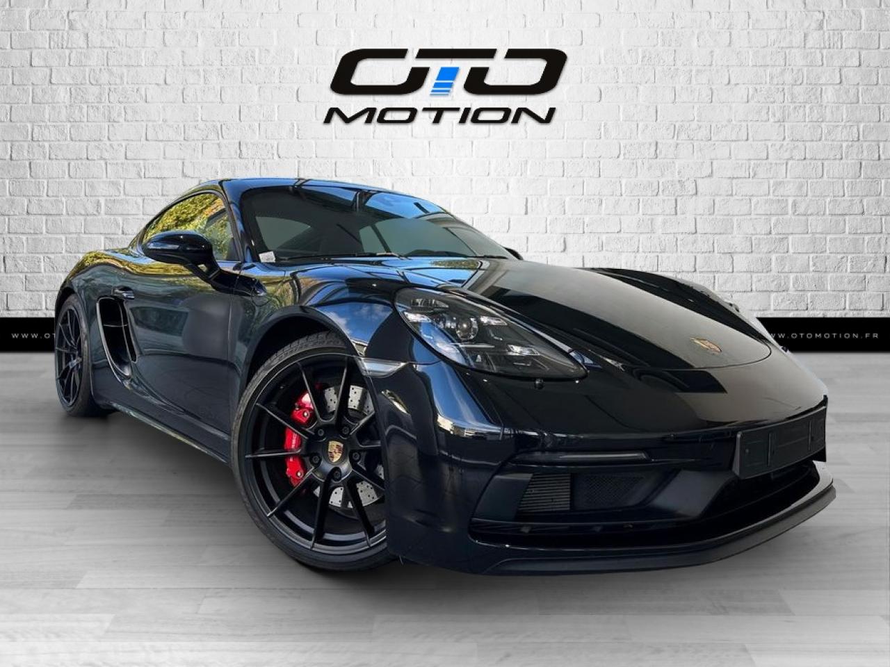 PORSCHE 718 CAYMAN