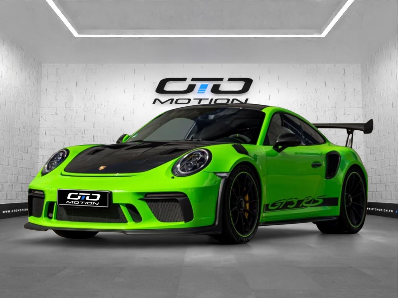 PORSCHE 911