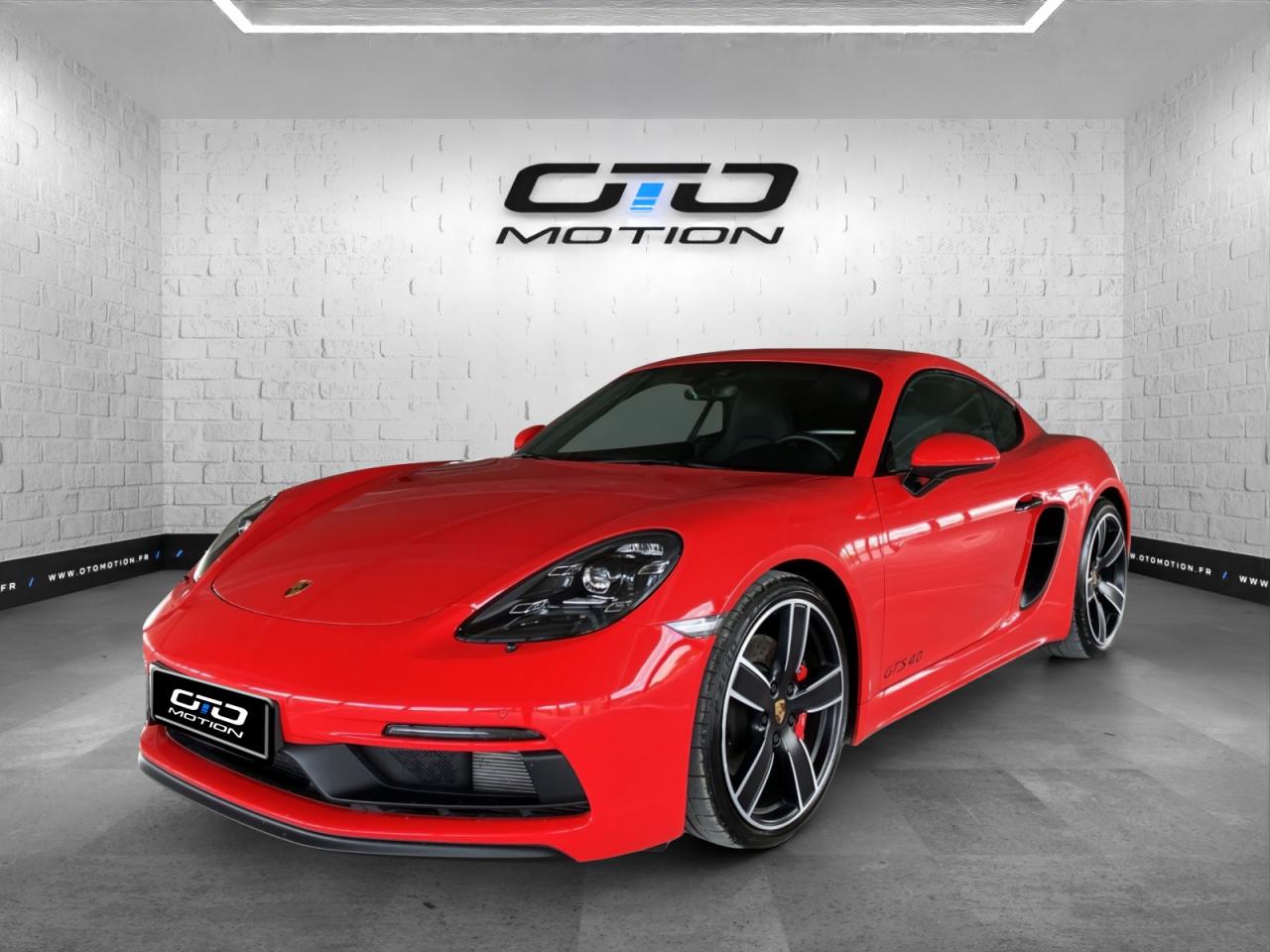 PORSCHE 718 CAYMAN