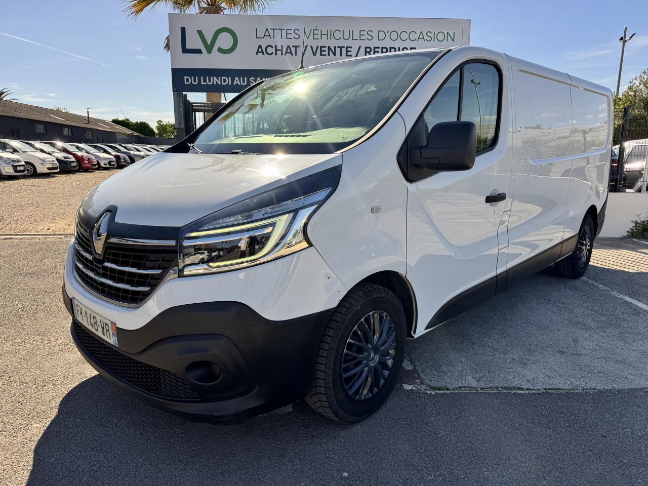 RENAULT TRAFIC