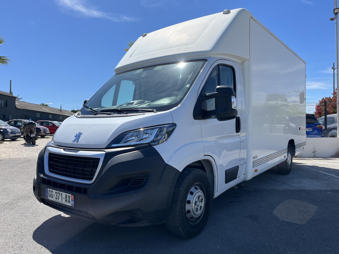 PEUGEOT BOXER