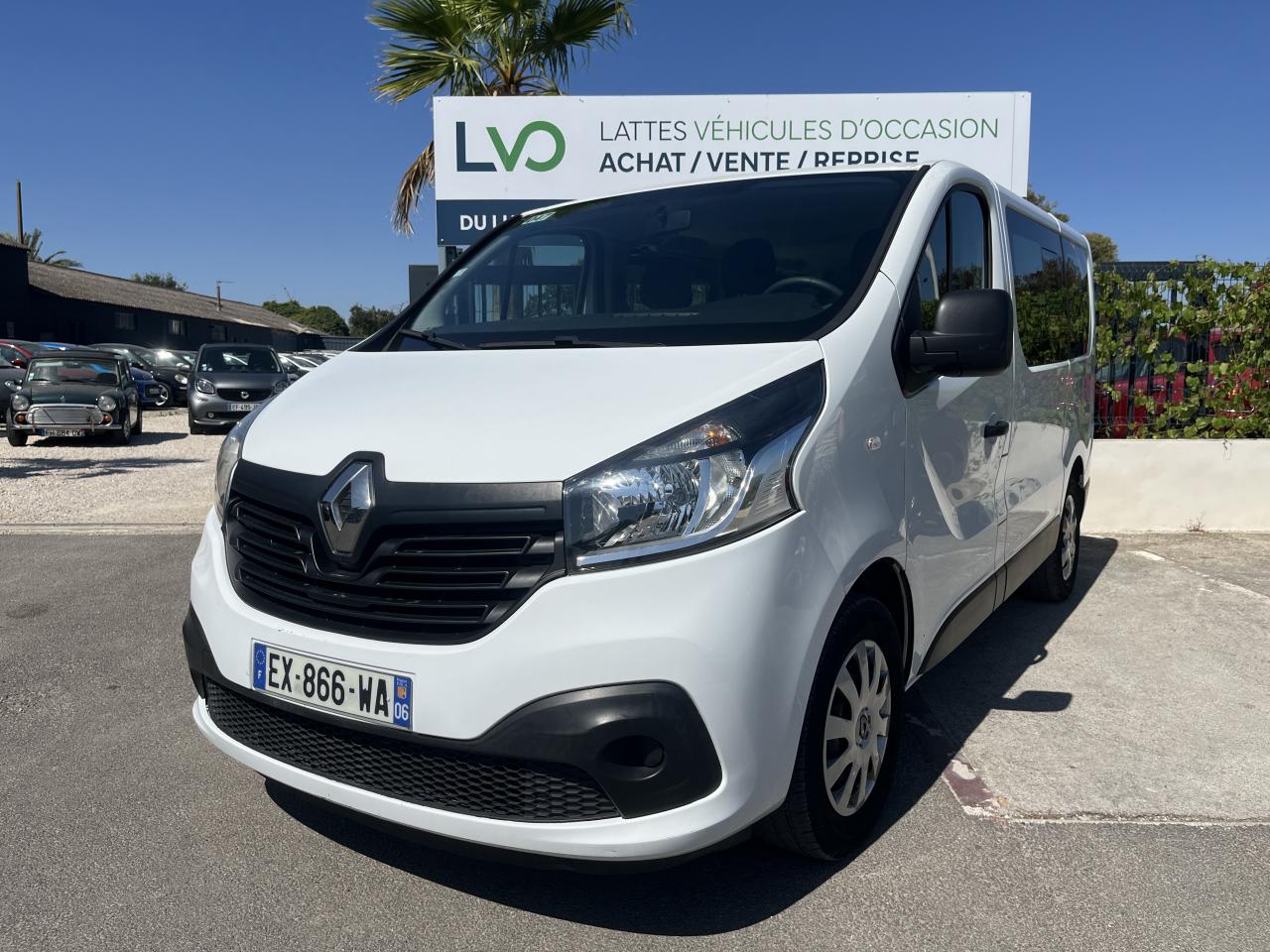 RENAULT TRAFIC