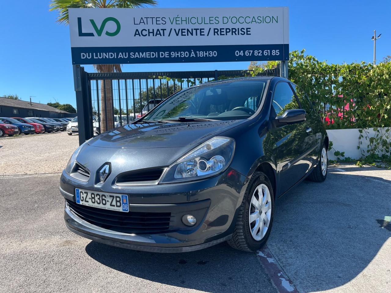 RENAULT CLIO
