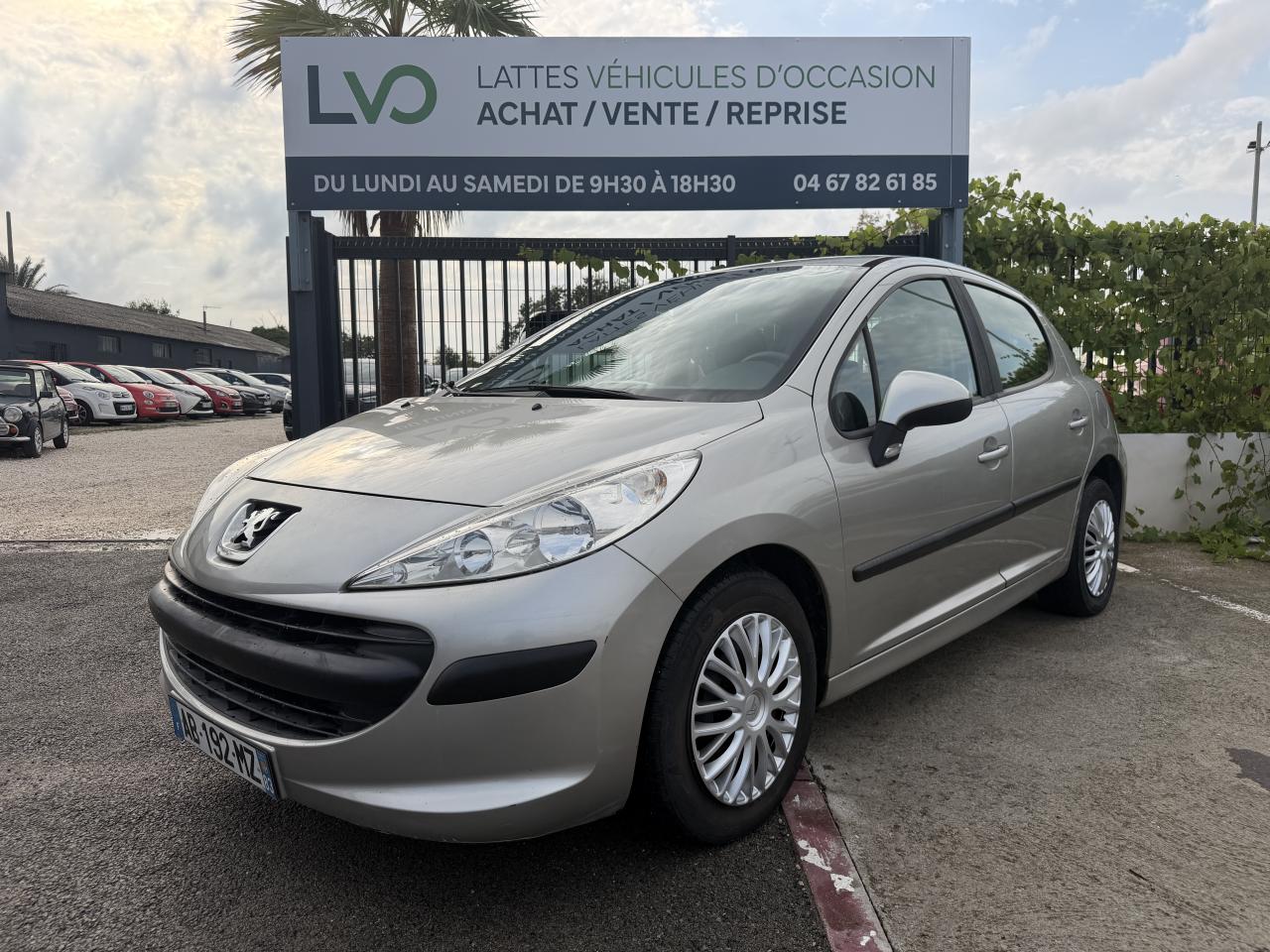 PEUGEOT 207