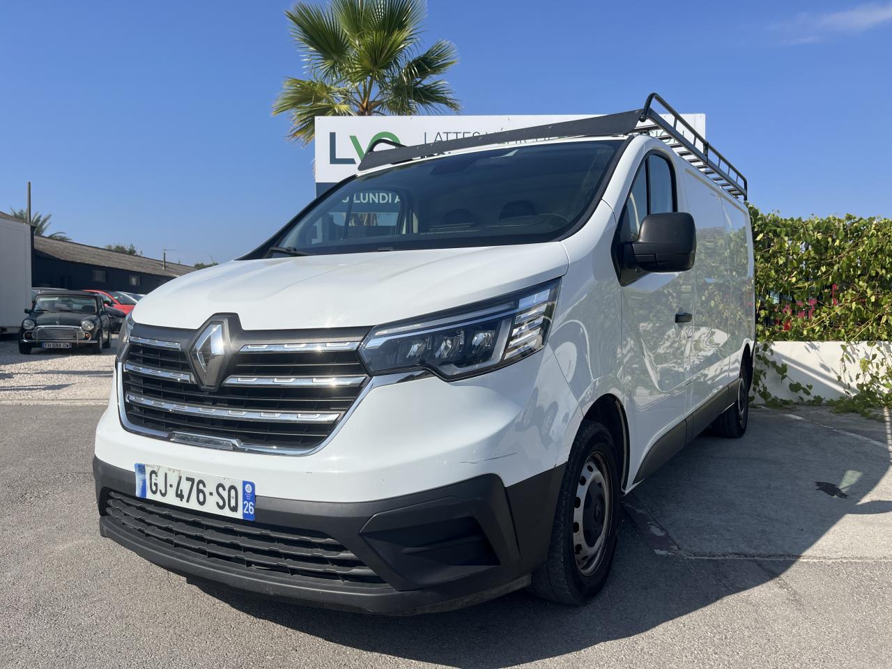 RENAULT TRAFIC