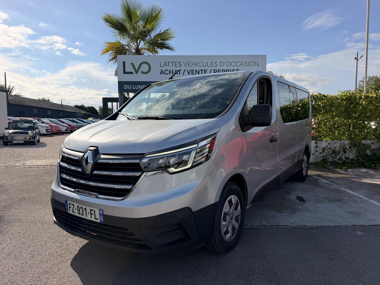 RENAULT TRAFIC