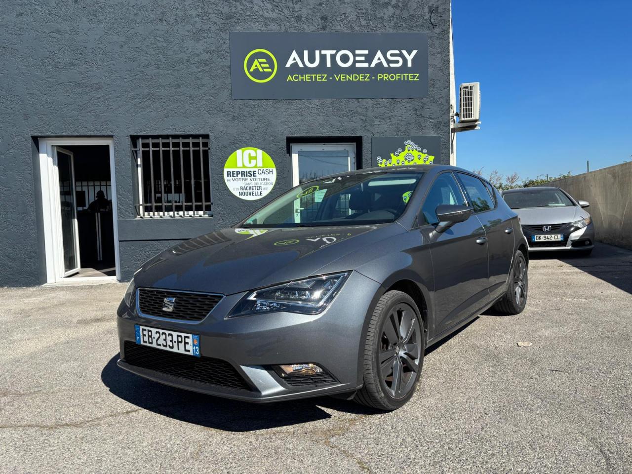 SEAT LEON