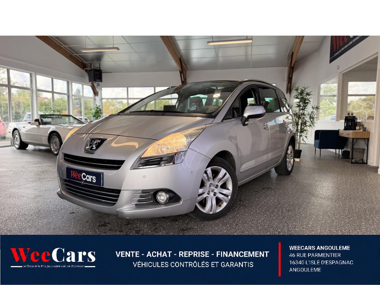 PEUGEOT 5008