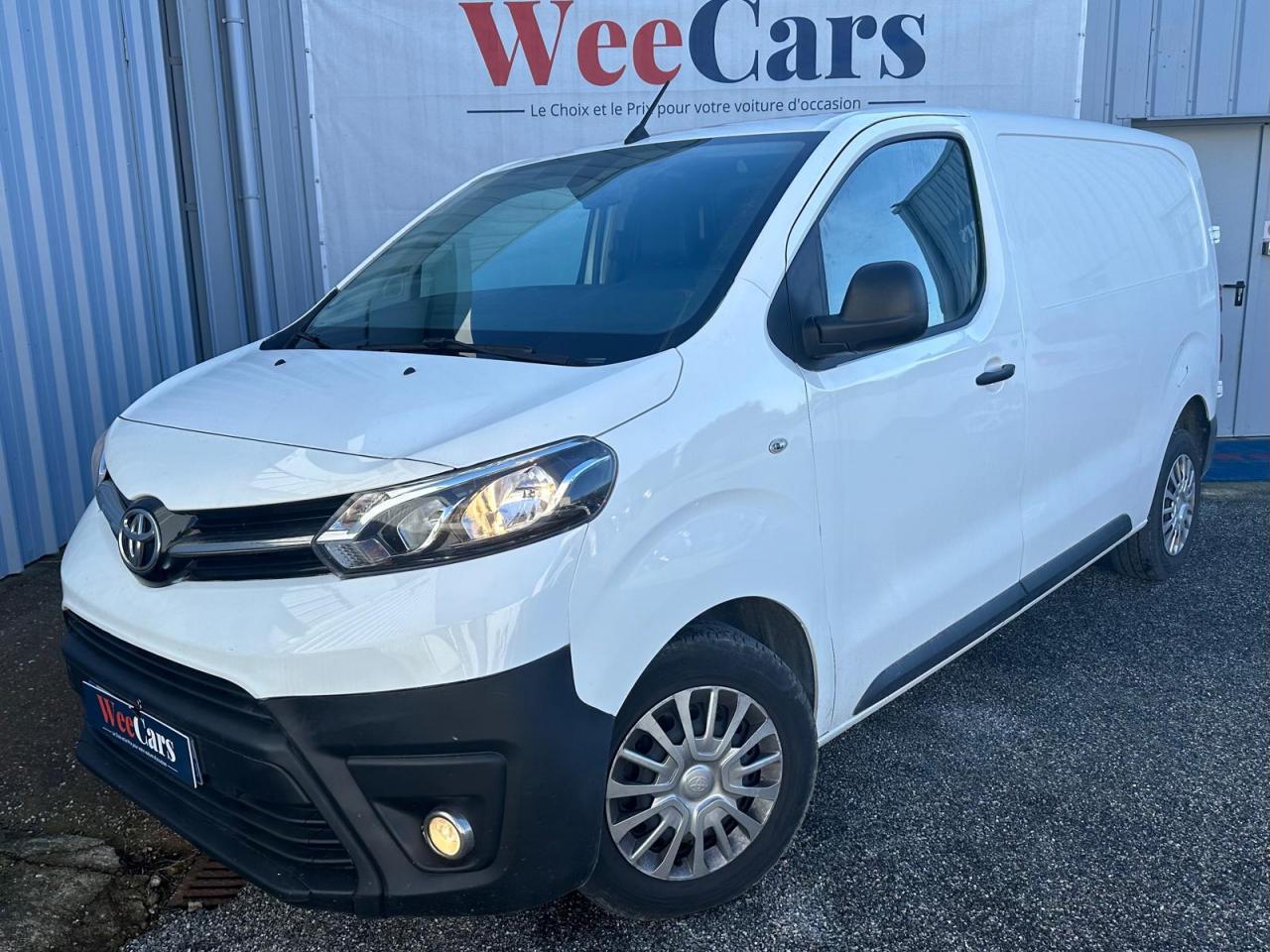TOYOTA PROACE