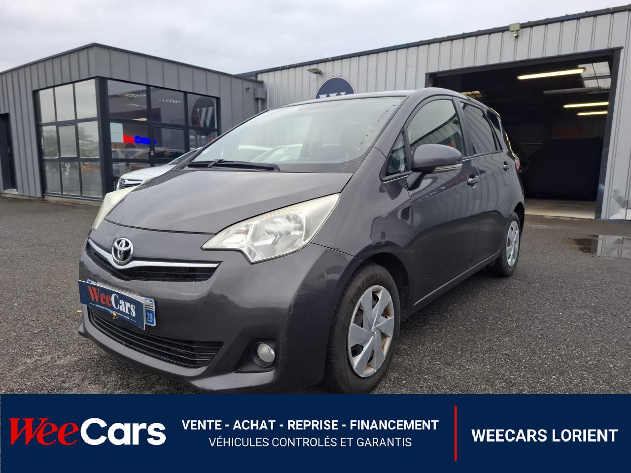 TOYOTA VERSO-S