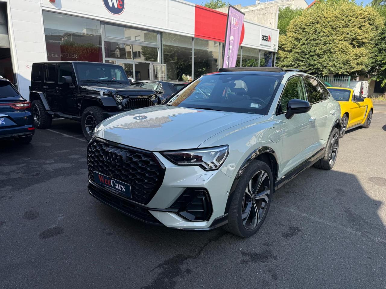 AUDI Q3