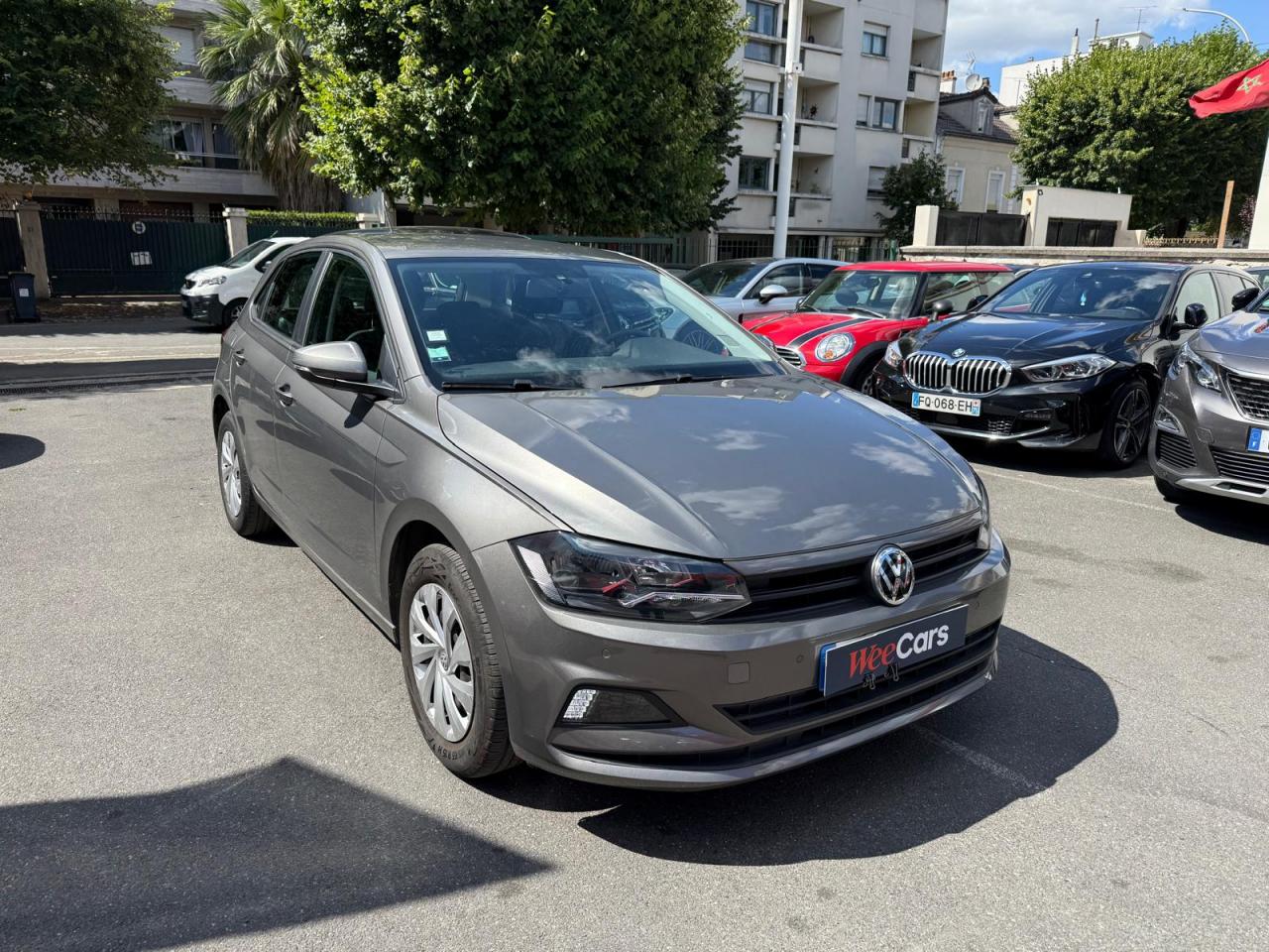 VOLKSWAGEN POLO