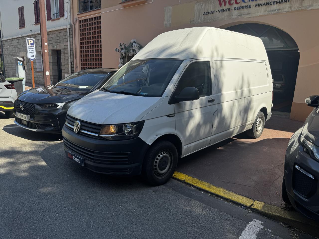VOLKSWAGEN TRANSPORTER