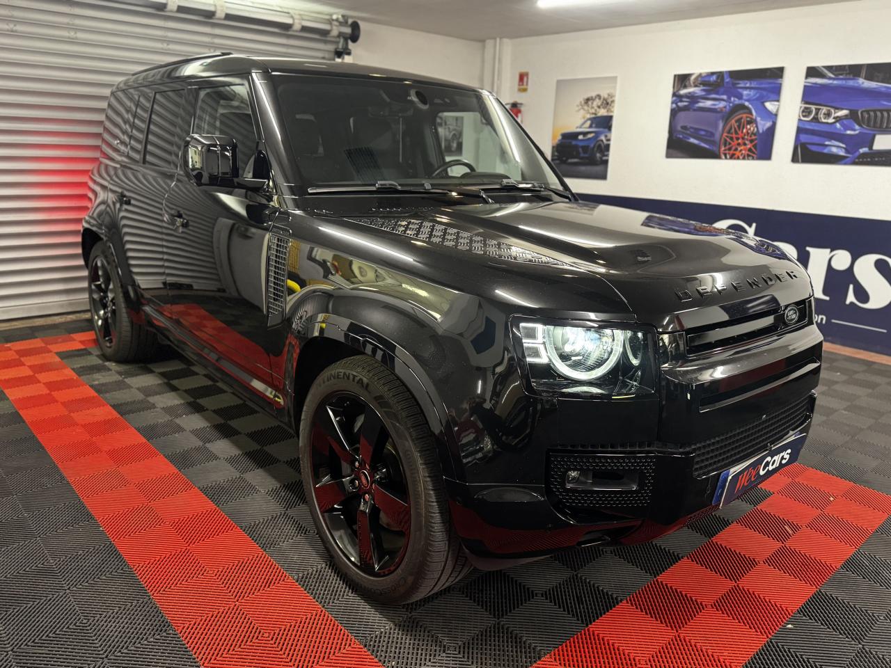 LAND ROVER DEFENDER