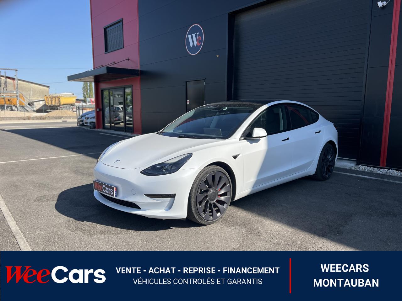 TESLA MODEL 3