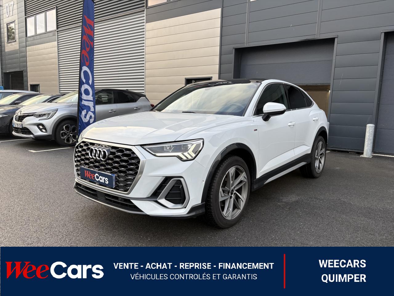 AUDI Q3