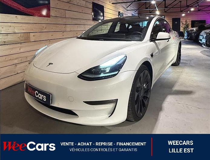 TESLA MODEL 3