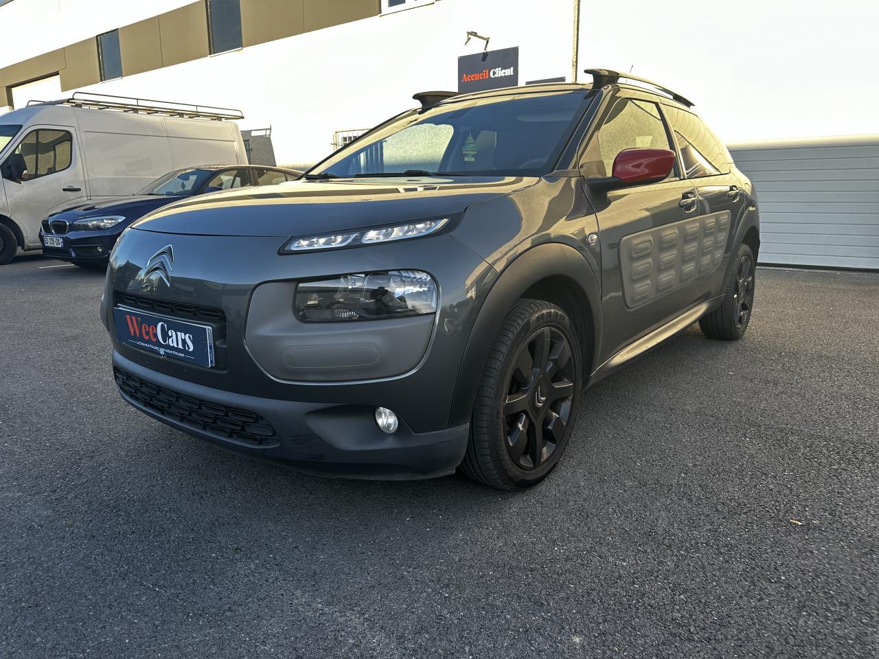 WEE CARS - CITROEN-C4 CACTUS-C4 Cactus 1.2 PureTech 82 Shine + radar camera  toit panoramique
