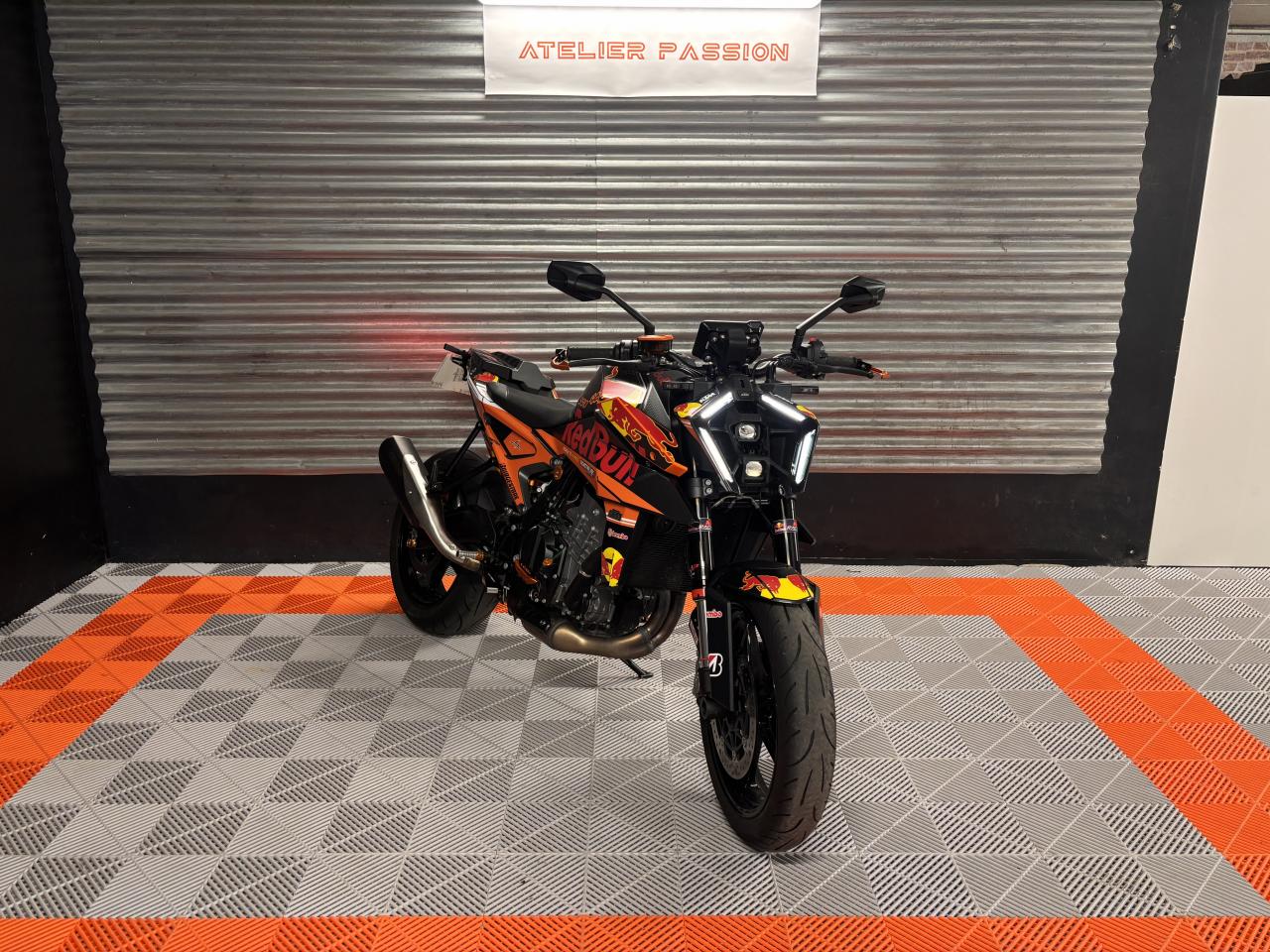 KTM 990 DUKE