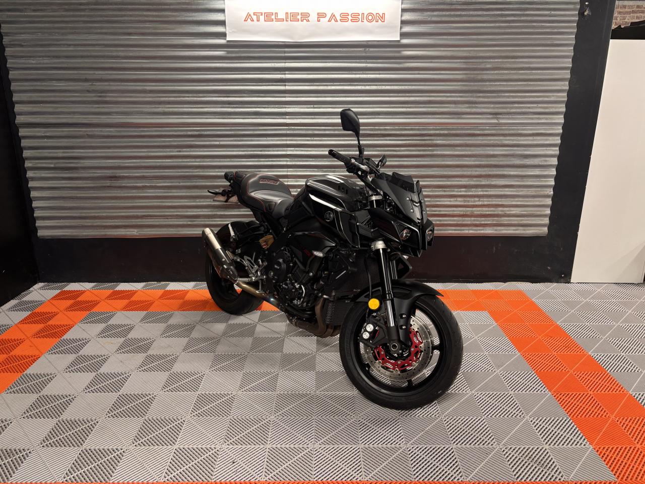 YAMAHA MT-10