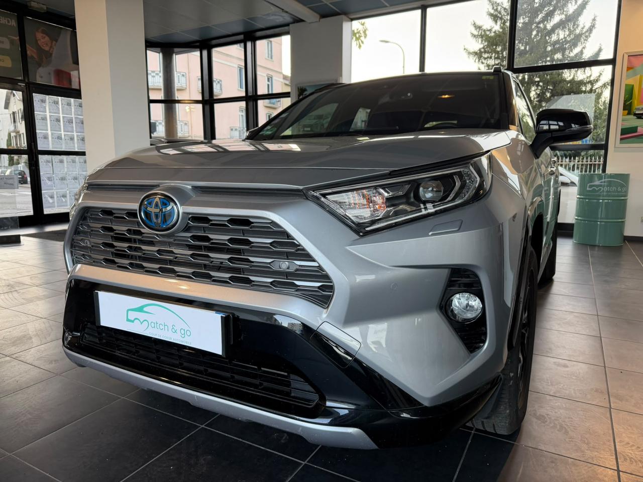 TOYOTA RAV 4