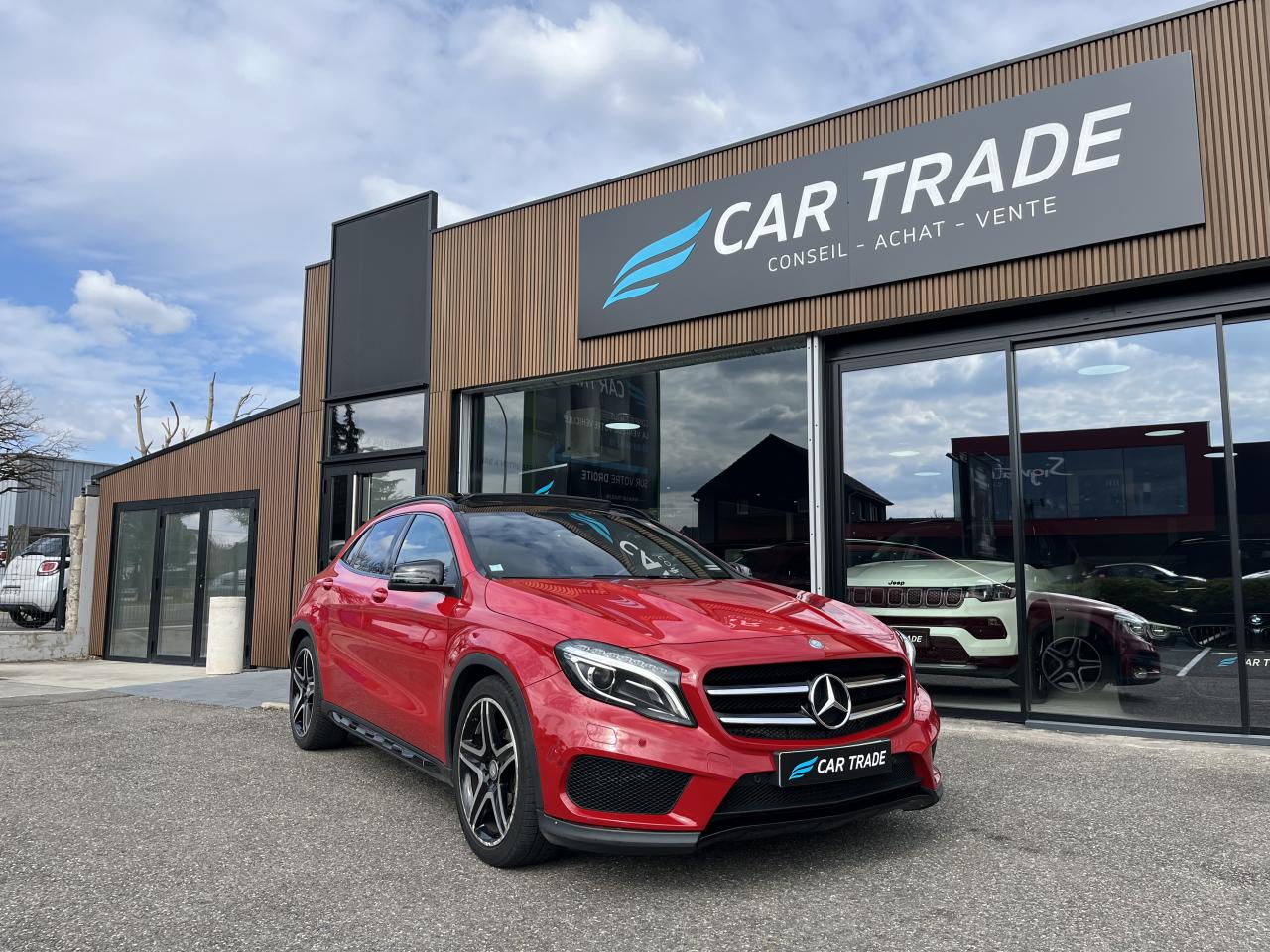 MERCEDES GLA