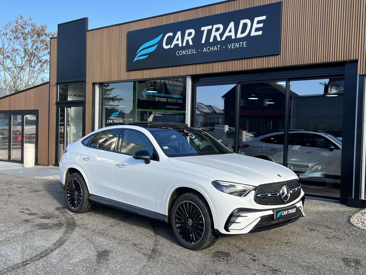 MERCEDES GLC