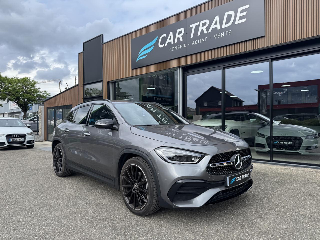MERCEDES GLA