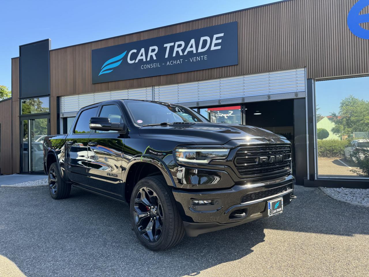 DODGE RAM 1500 V8 5.7 LIMITED 401CH - BIO ETHANOL - SUSPENSIONS PNEUMATIQUES - HARMAN KARDON - RAMBOX