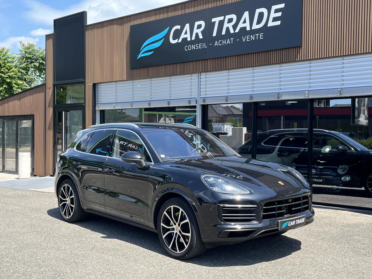 PORSCHE CAYENNE