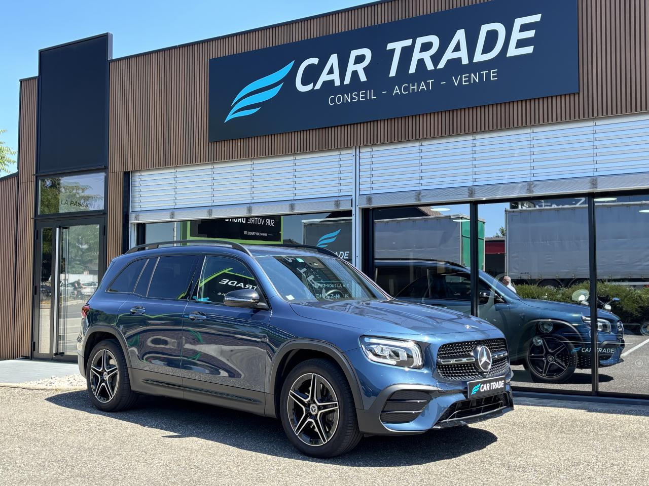 MERCEDES GLB 220 d - BV 8G-DCT - 2AMG Line 4-Matic - Caméra de recul - Suivi MERCEDES
