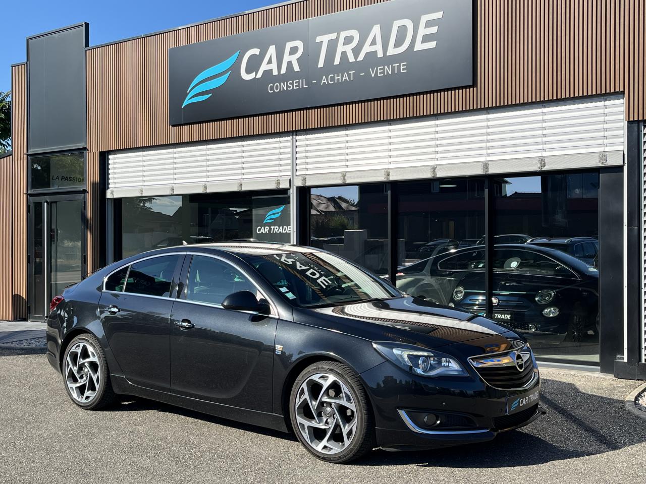 OPEL INSIGNIA 2.0L - 140CH - COSMO PACK - OPC LINE - ENTRETIEN COMPLET - COURROIE OK