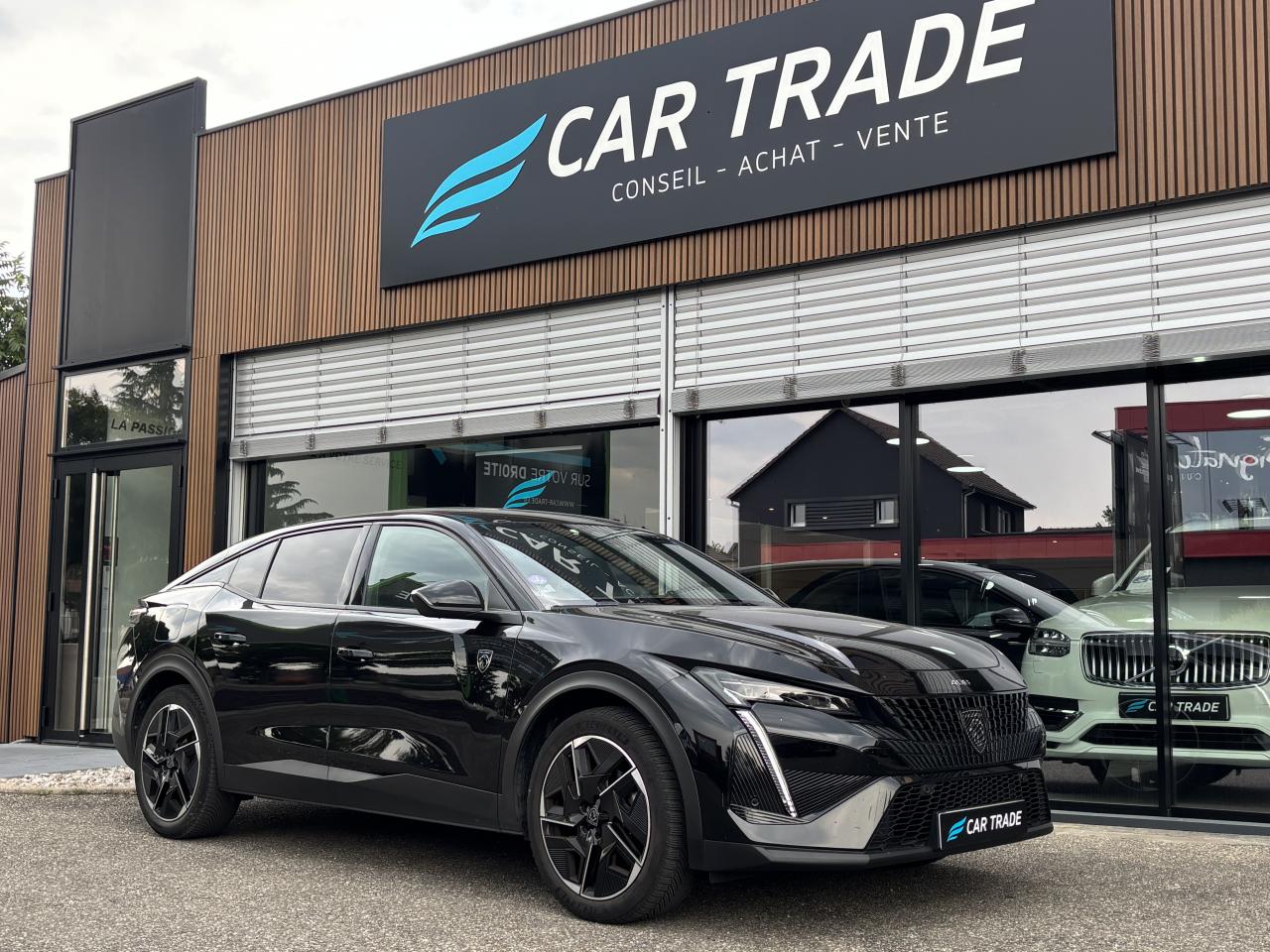 PEUGEOT 408 1.2  - 130CH -  GT - TOIT OUVRANT - SIEGES / VOLANT CHAUFFANT - SUIVI ENTRETIEN